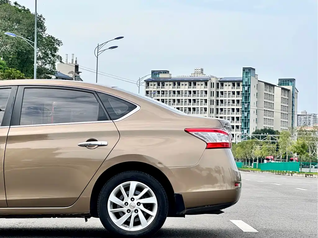 Nissan Sylphy 2015 — фото 9