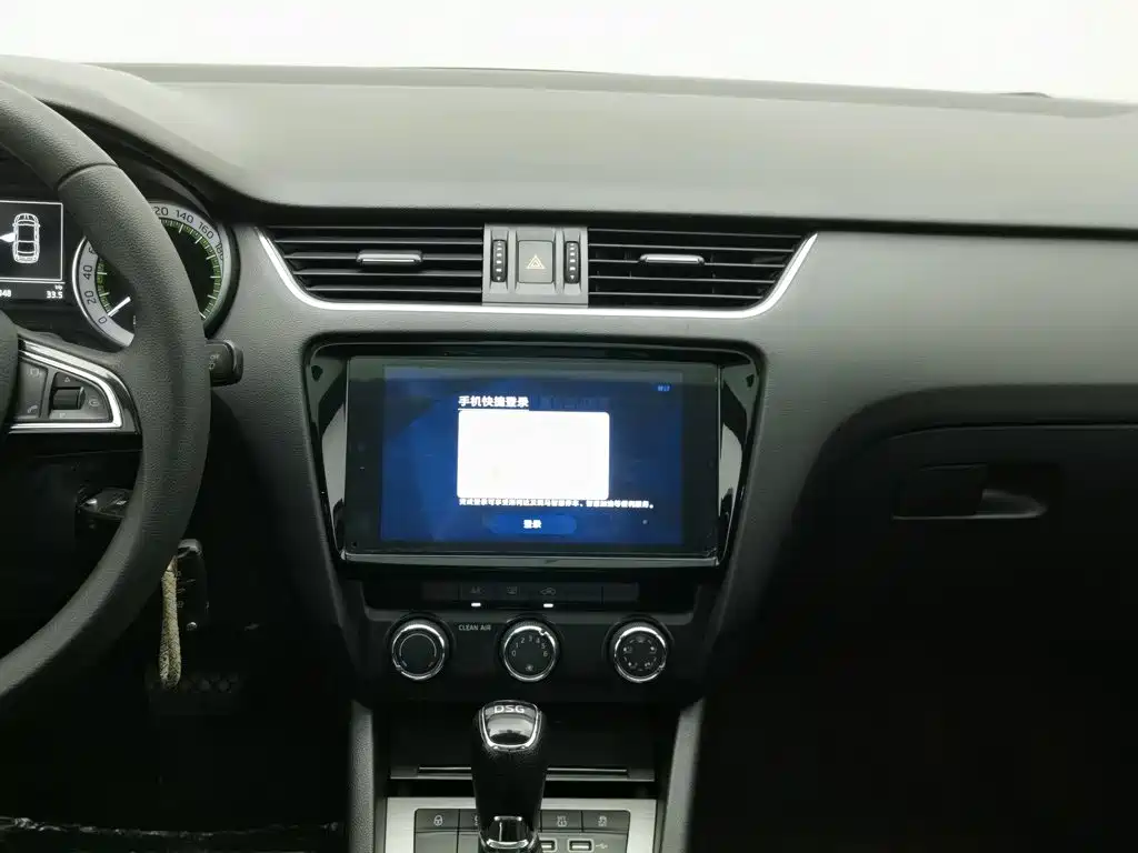 Skoda Octavia 2019 — фото 12