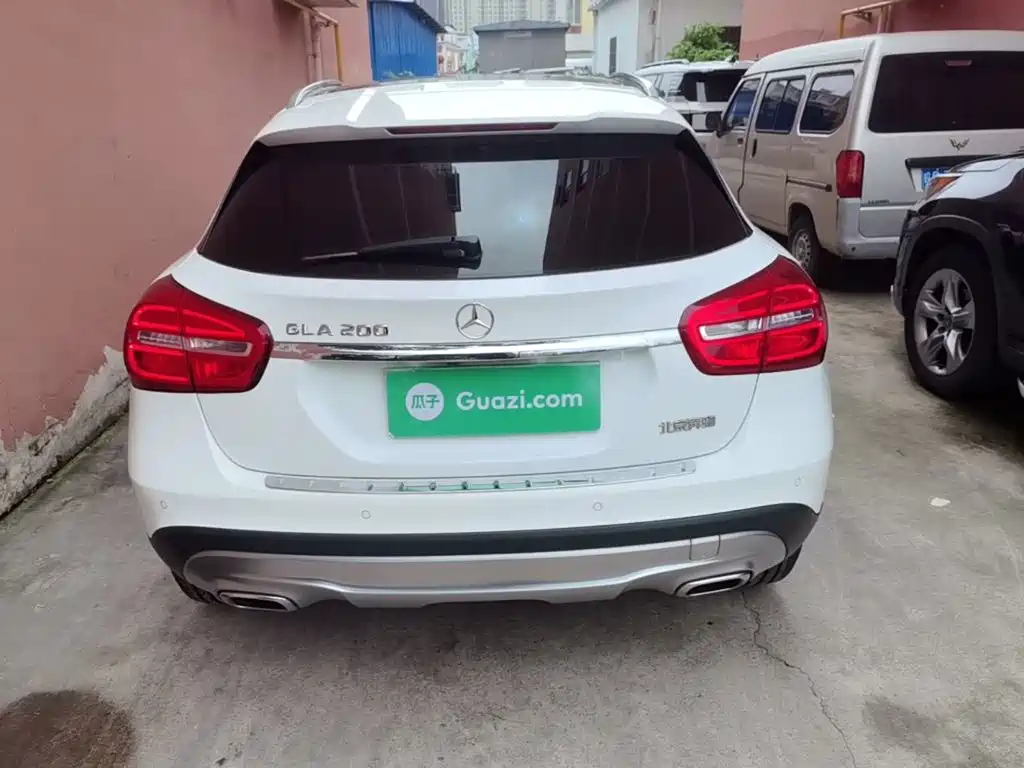 Mercedes-Benz GLA 2016