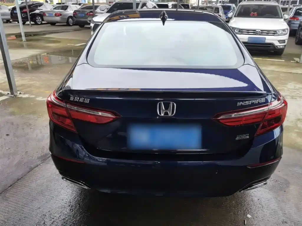 Honda Inspire 2020 — фото 6