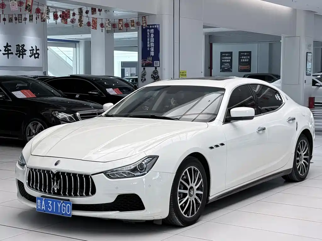Maserati Ghibli 2015 — фото 1