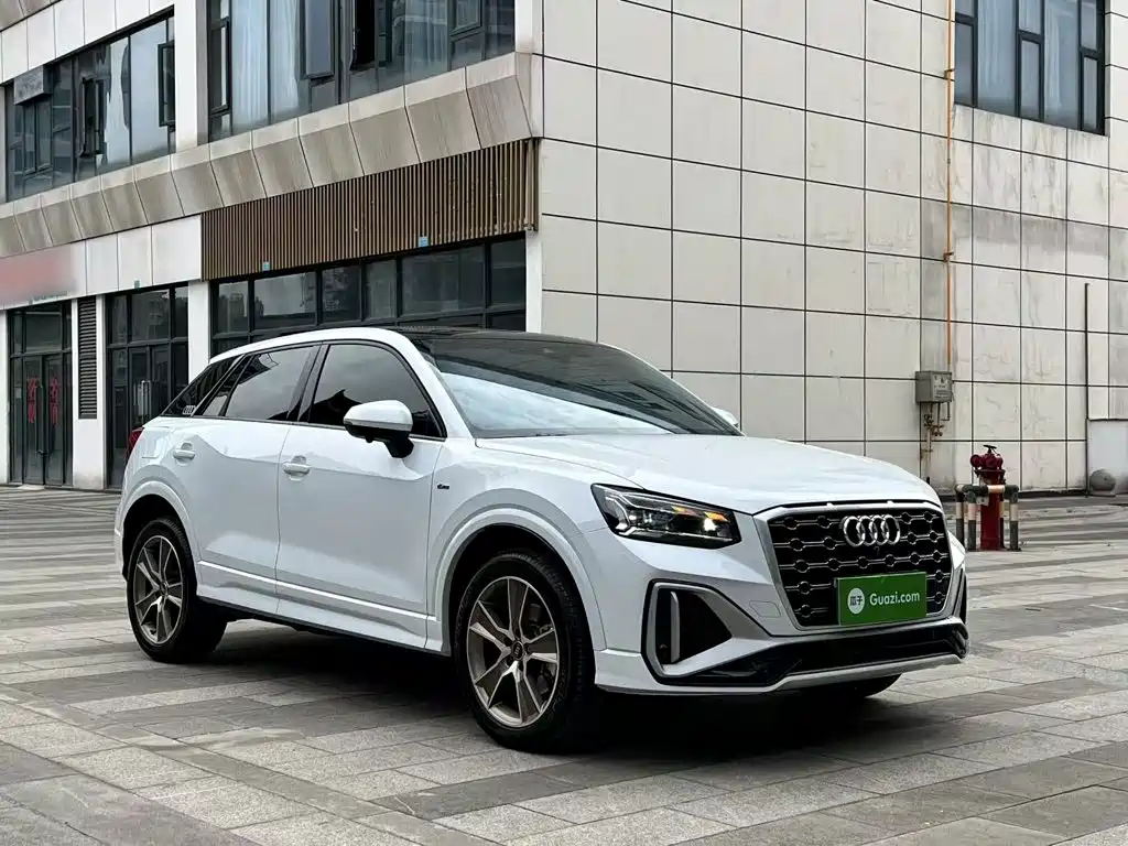 Audi Q2L 2024 — фото 22