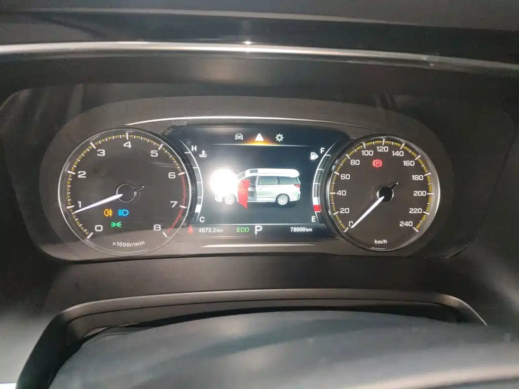 GAC Trumpchi M8 2023 — фото 12