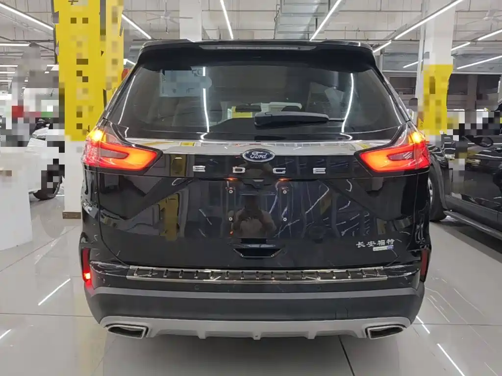 Ford Edge 2021