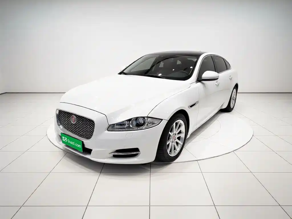 Jaguar XJ 2016
