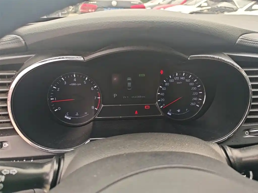 Kia K5 2015 — фото 12