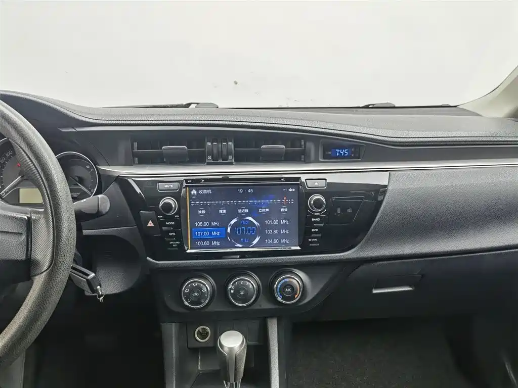 Toyota Levin 2015 — фото 12