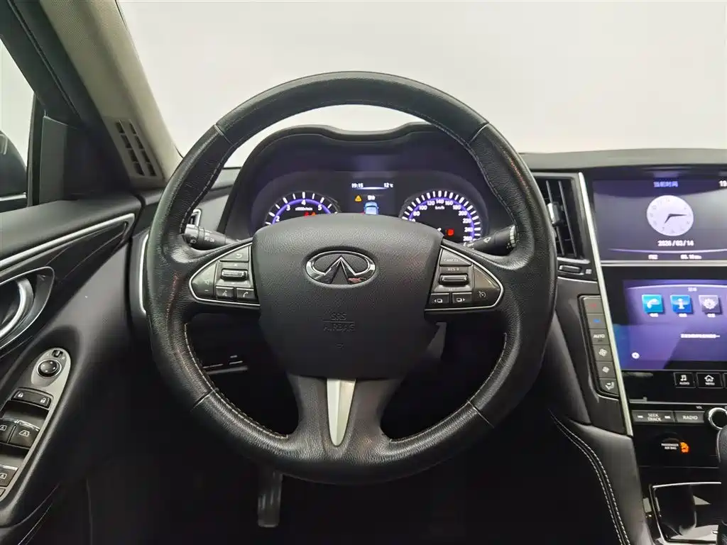Infiniti Q50L 2018 — фото 11