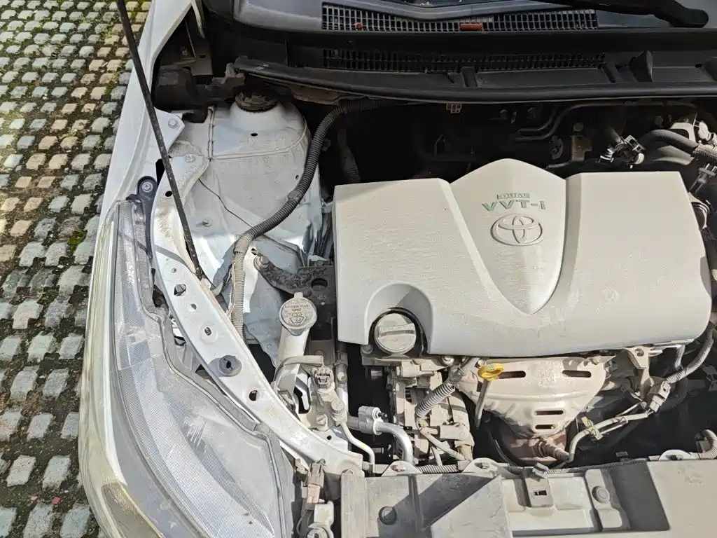 Toyota Yaris L 2018 — фото 20