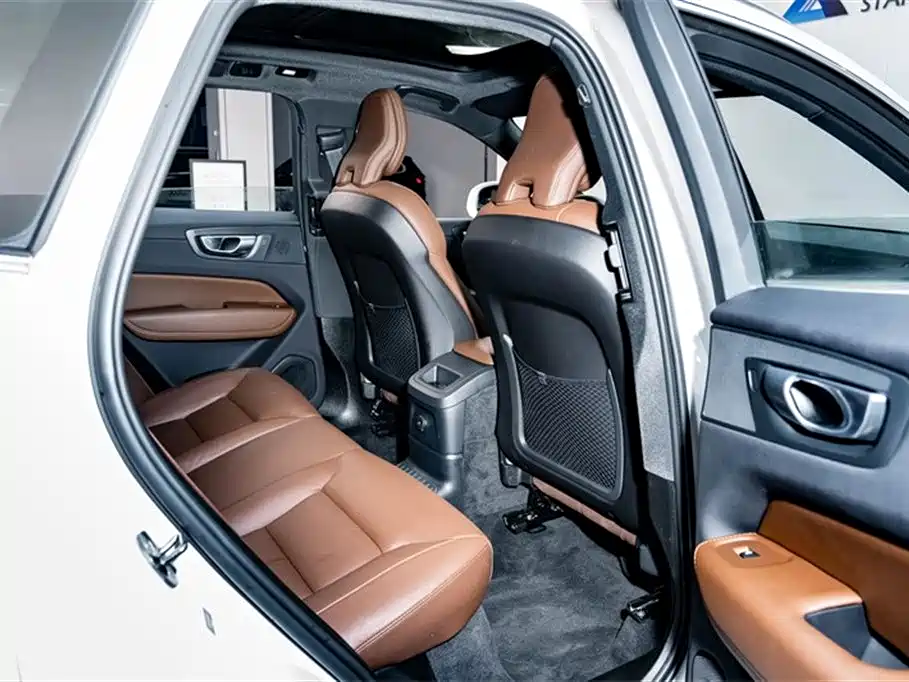 Volvo XC60 PHEV 2024 — фото 23