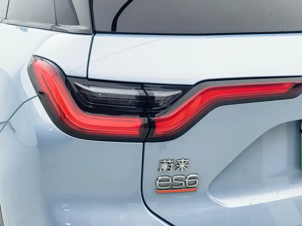 NIO ES6 2020