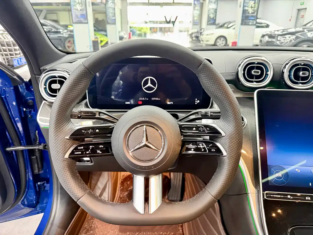 Mercedes-Benz C-Class 2023