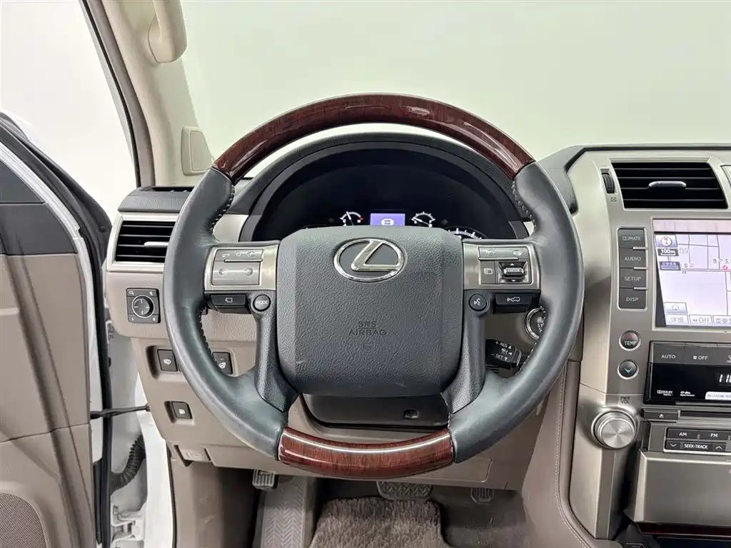 Lexus GX 2012 — фото 16