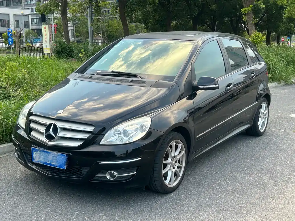 Mercedes-Benz B-Class 2011