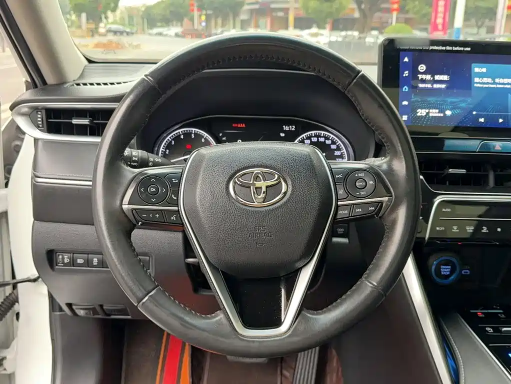 Toyota Harrier 2022