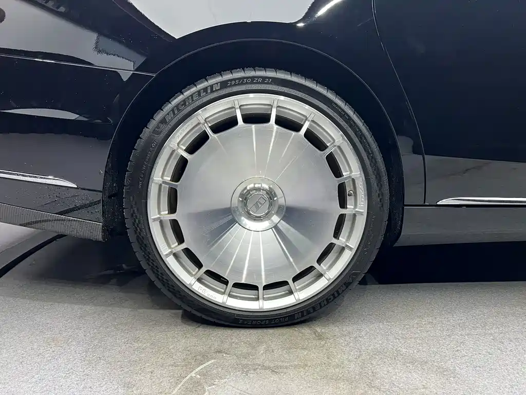 IMSA Yingsa IMSA Maybach S-Class 2020 — фото 11