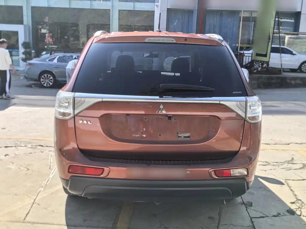 Mitsubishi Outlander 2015 — фото 23