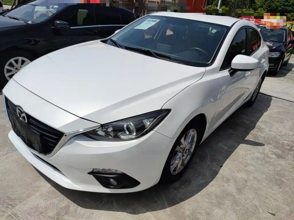 Mazda 3 Axela 2016