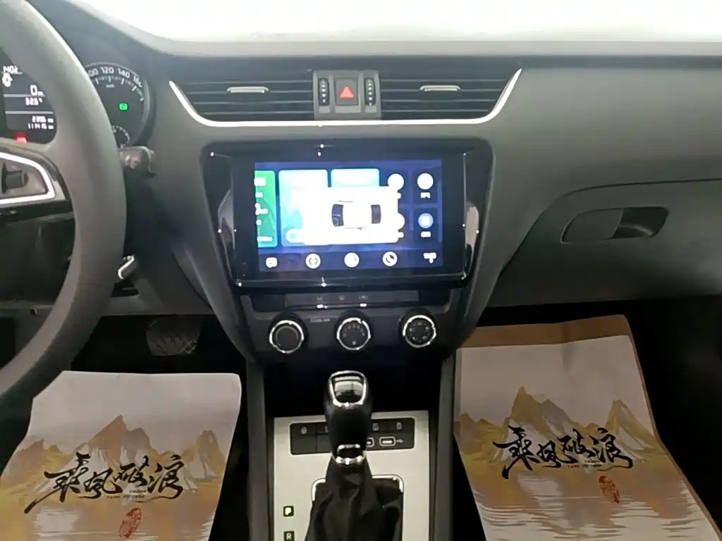Skoda Octavia 2019 — фото 13