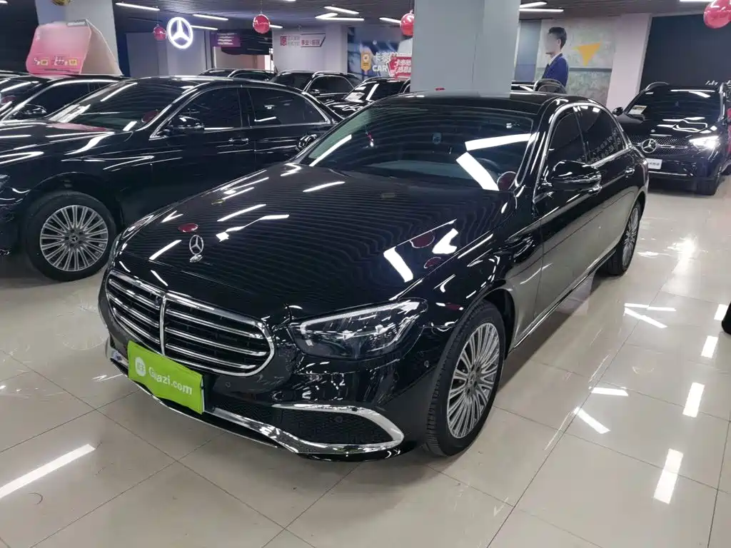 Mercedes-Benz E-Class 2022