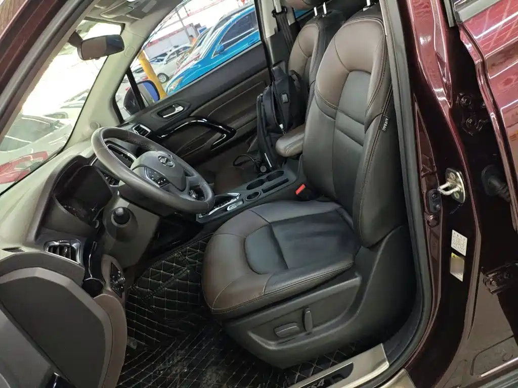 GAC Motor Trumpchi GS4 2018 — фото 15