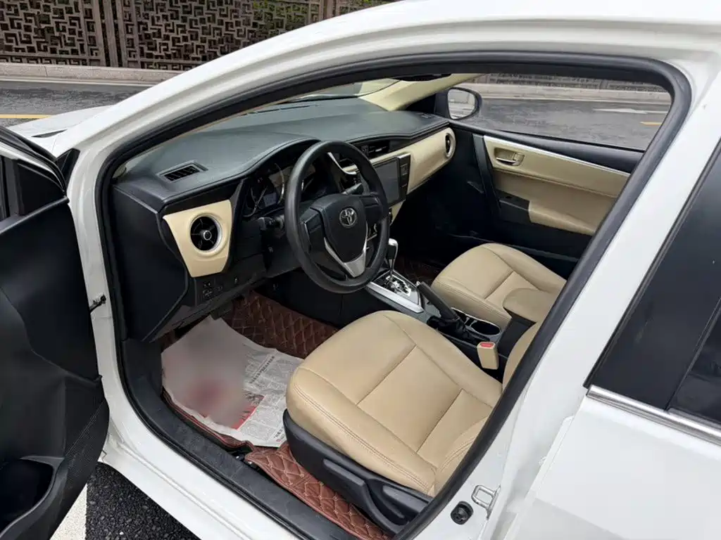 Toyota Corolla 2017 — фото 13
