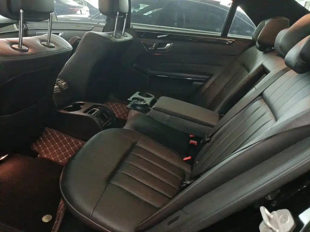 Mercedes-Benz E-Class 2015 — фото 13