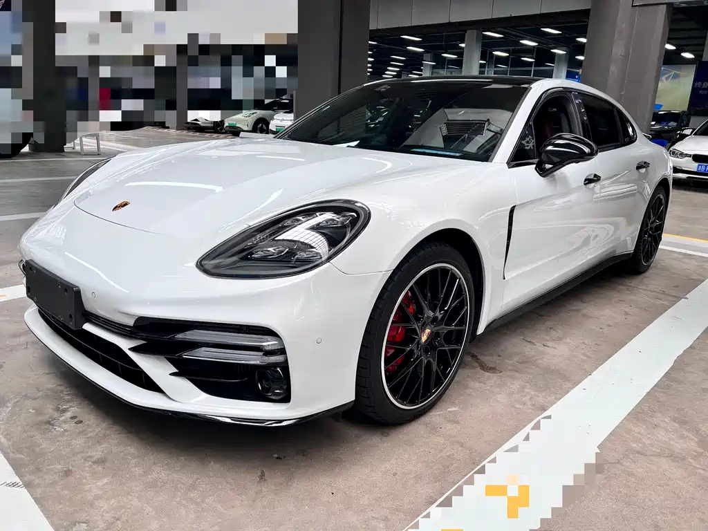Porsche Panamera 2019 — фото 1
