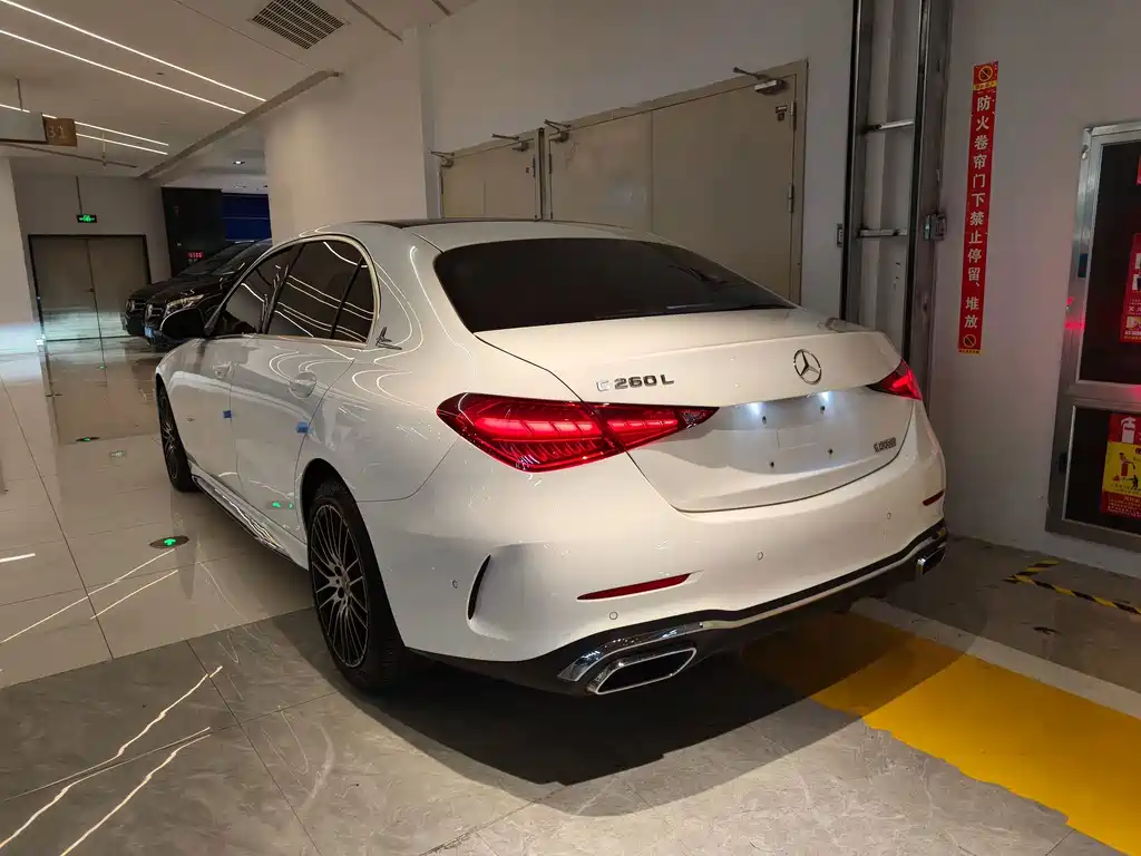 Mercedes-Benz C-Class 2023 — фото 14