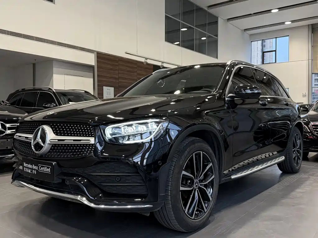 Mercedes-Benz GLC 2022 — фото 1