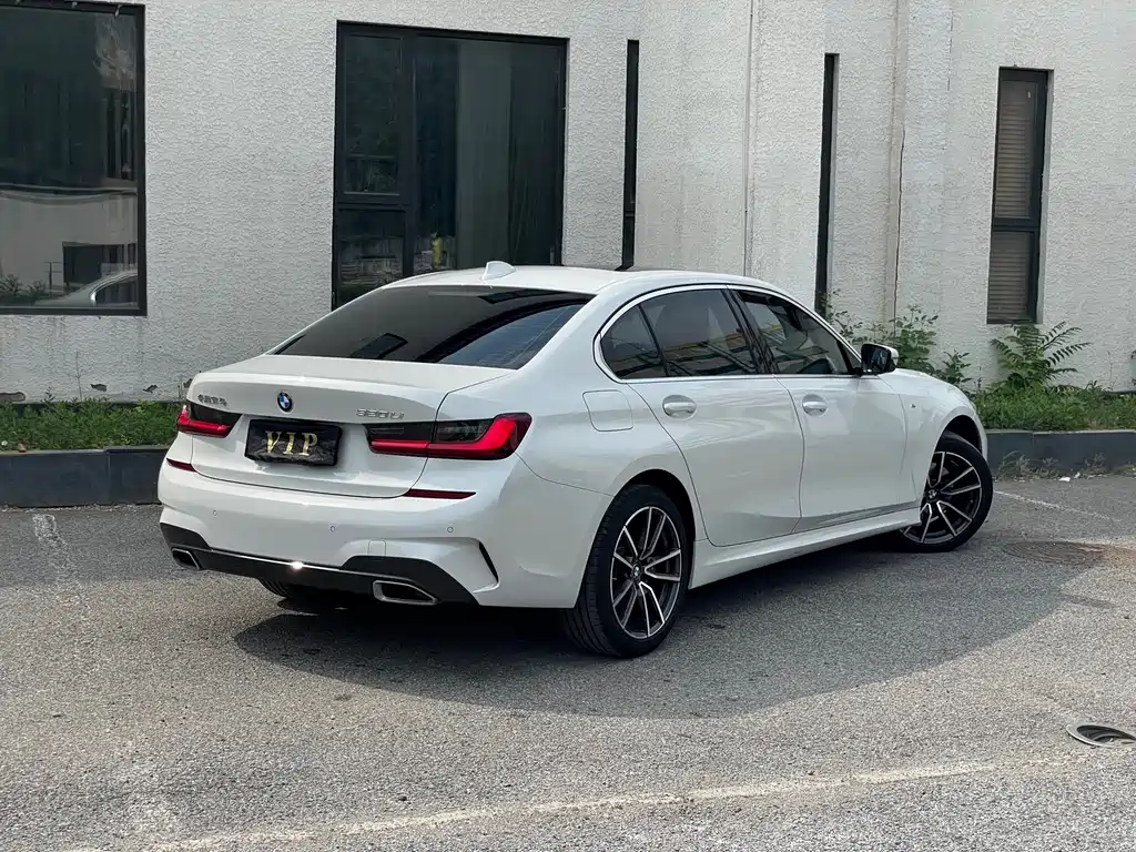 BMW 3 Series 2022