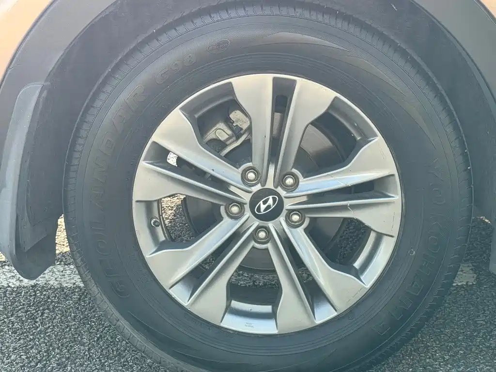 Hyundai Santa Fe 2015 — фото 23
