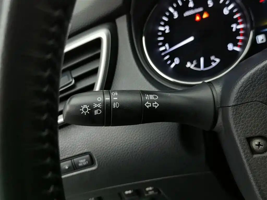 Nissan X-Trail 2015 — фото 21