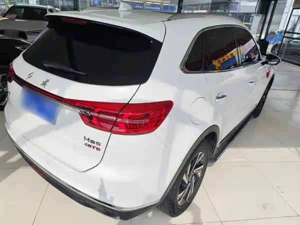 Hongqi HS5 2023