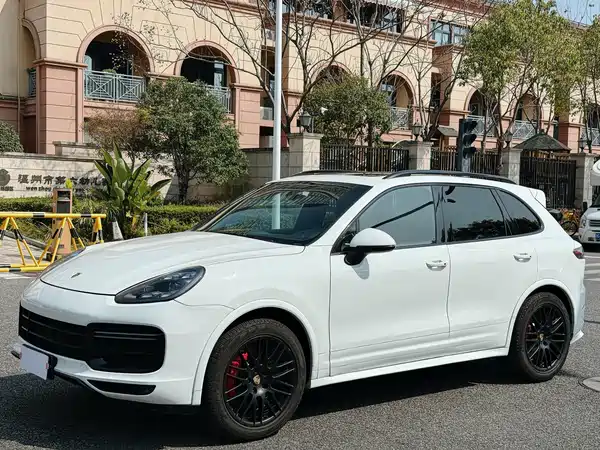 Porsche Cayenne 2016
