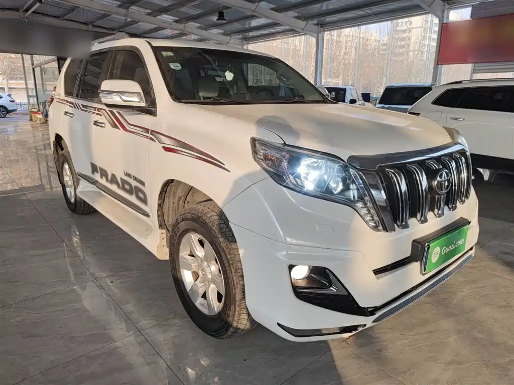 Toyota Prado 2015 — фото 4