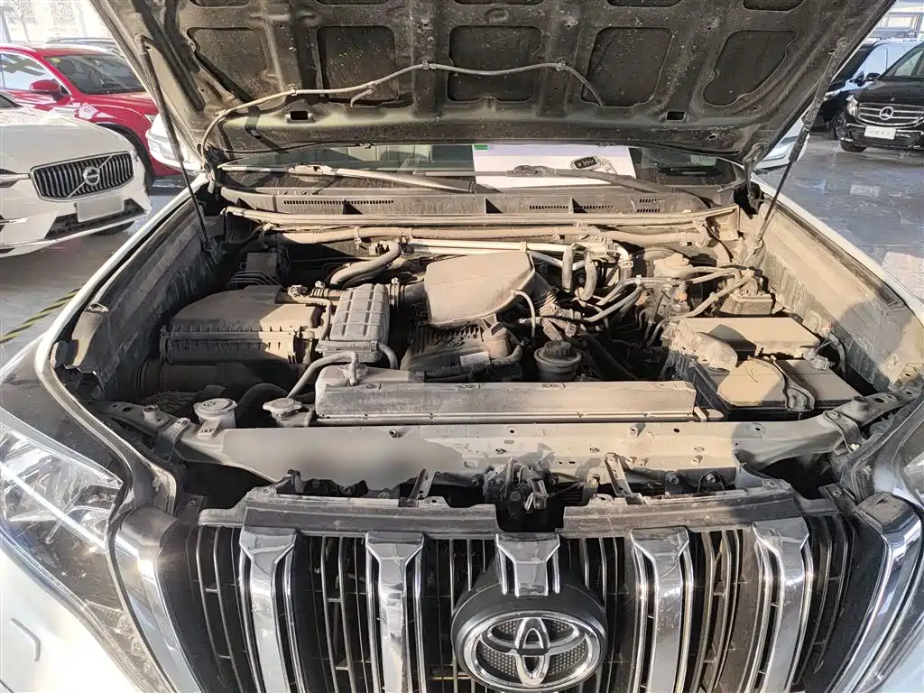 Toyota Prado 2015 — фото 20