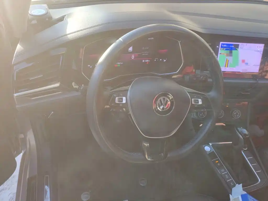 Volkswagen Sagitar 2022
