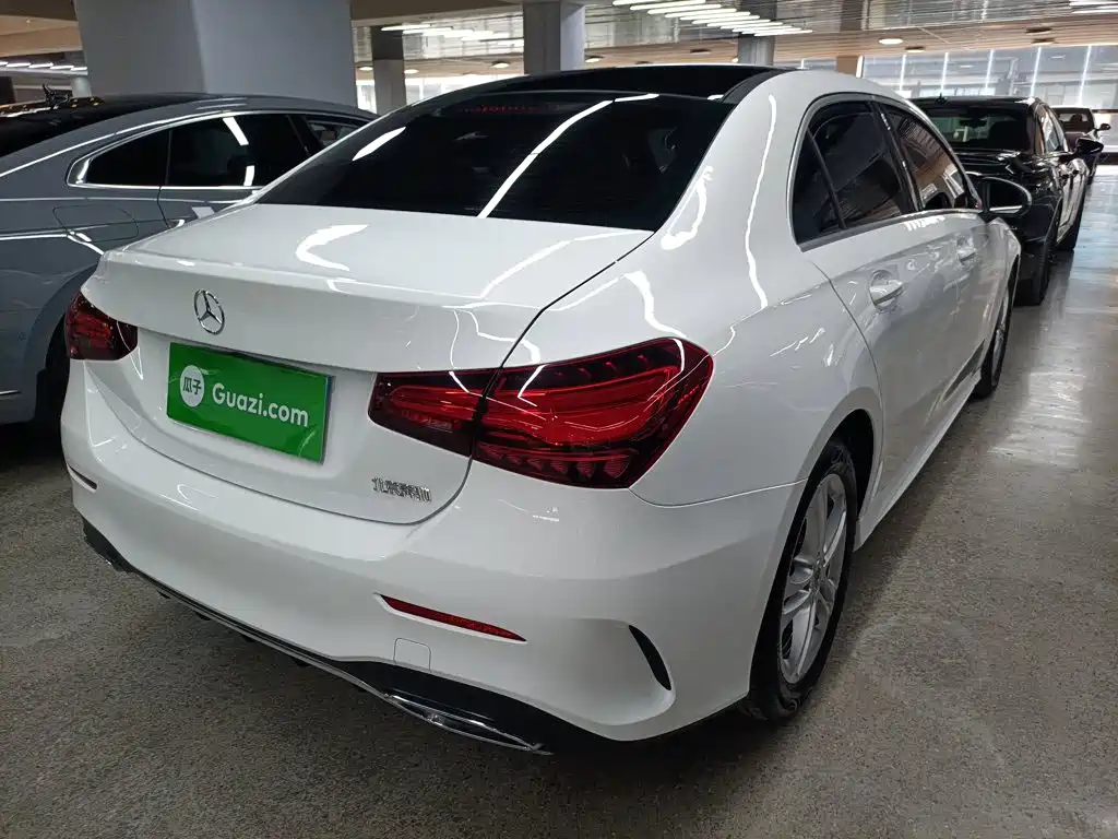 Mercedes-Benz A-Class 2024 — фото 4