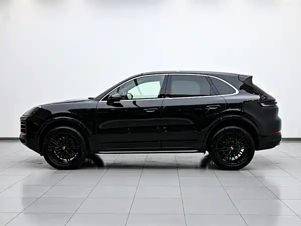 Porsche Cayenne 2024