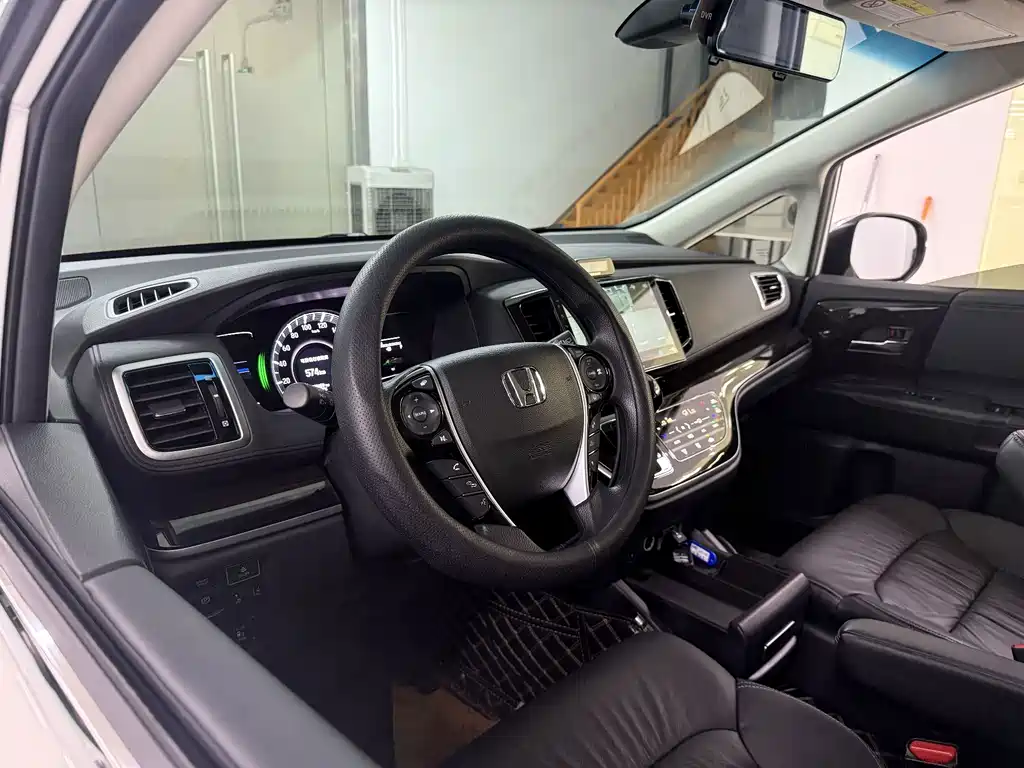 Honda Odyssey 2021 — фото 10