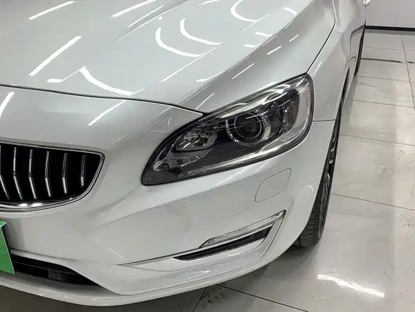 Volvo S60 2018