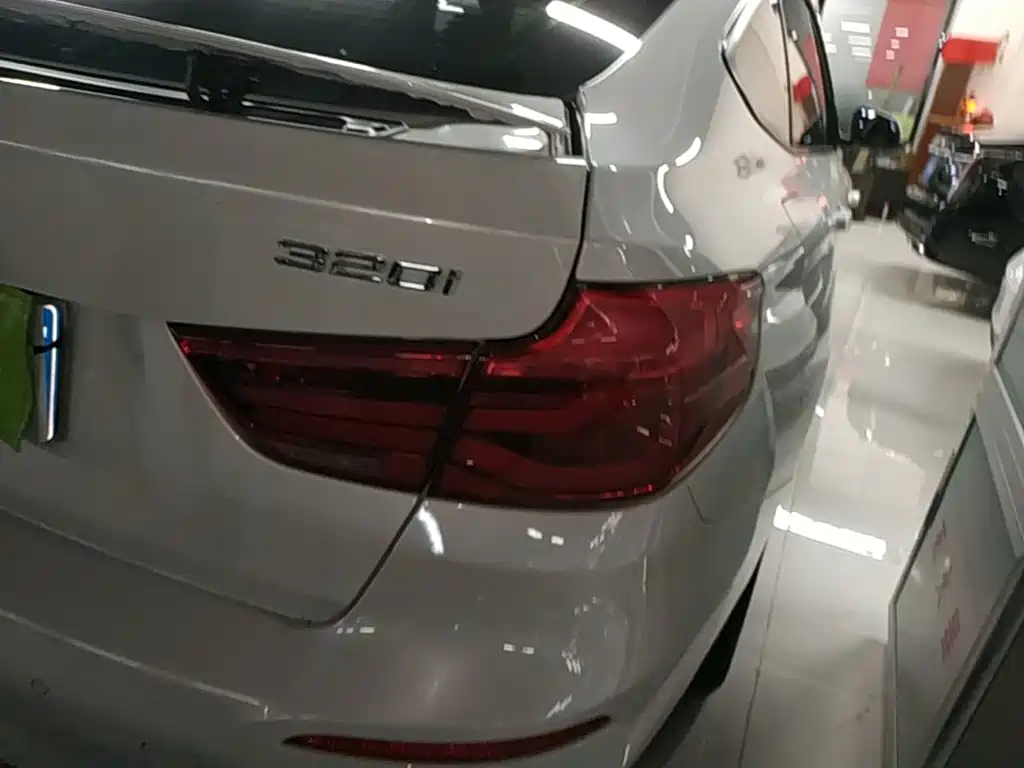 BMW 3 Series GT 2017 — фото 8