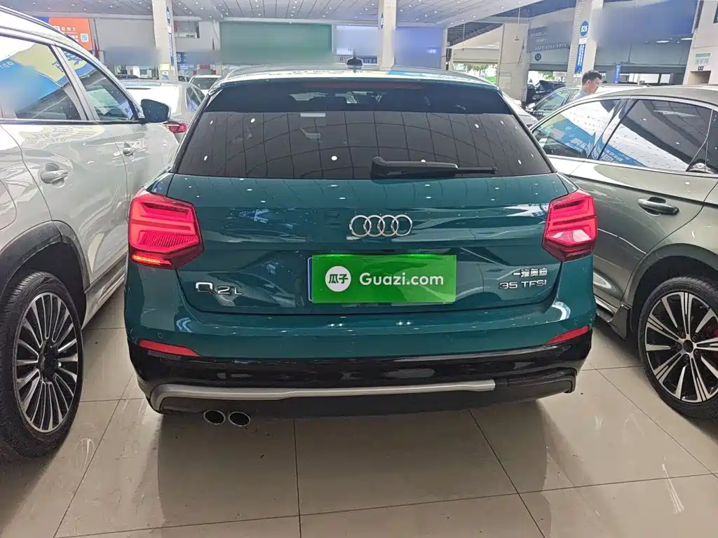 Audi Q2L 2020