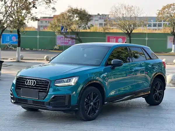 Audi Q2L 2020