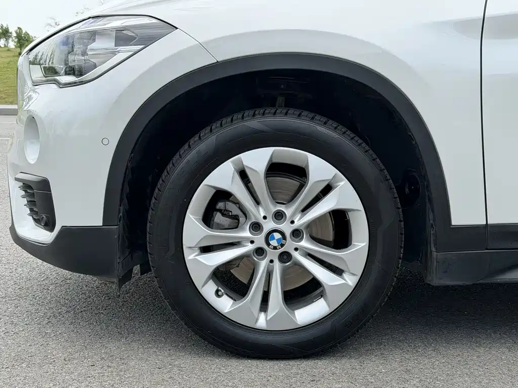 BMW X1 2016 — фото 15