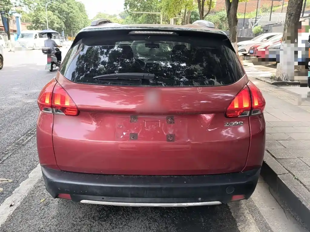 Peugeot 2008 2015
