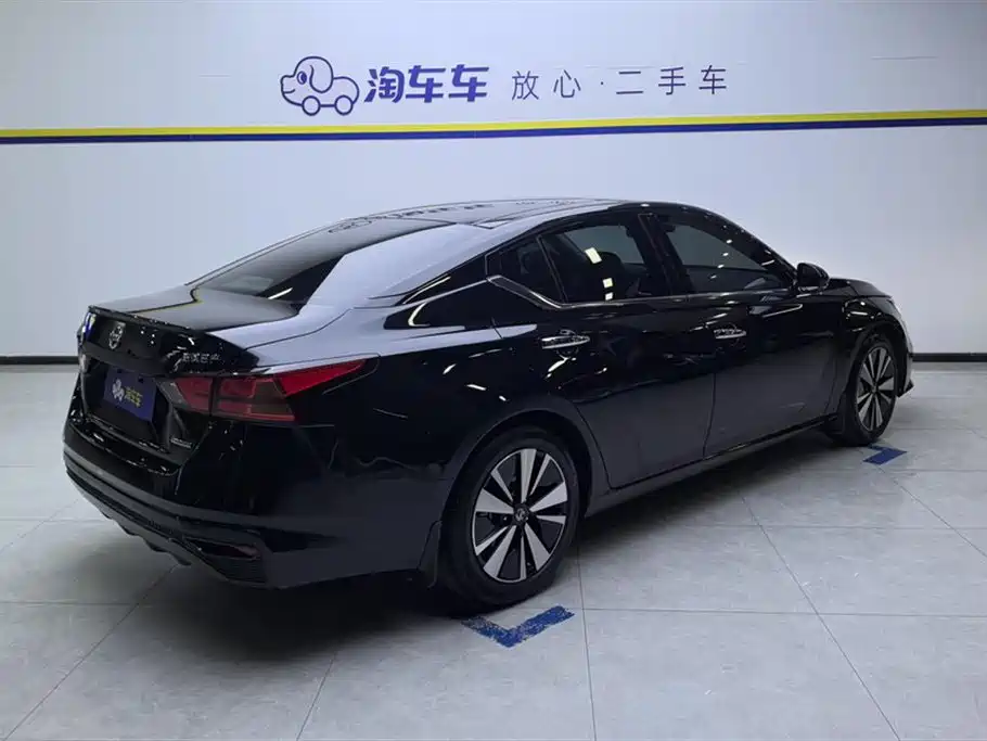 Nissan Teana 2023 — фото 3