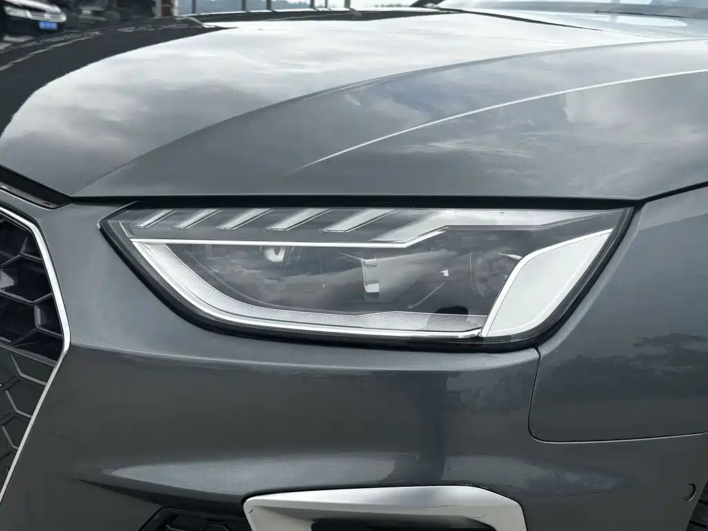 Audi A4L 2021 — фото 4