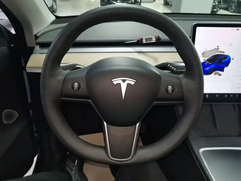 Tesla Model Y 2021 — фото 11